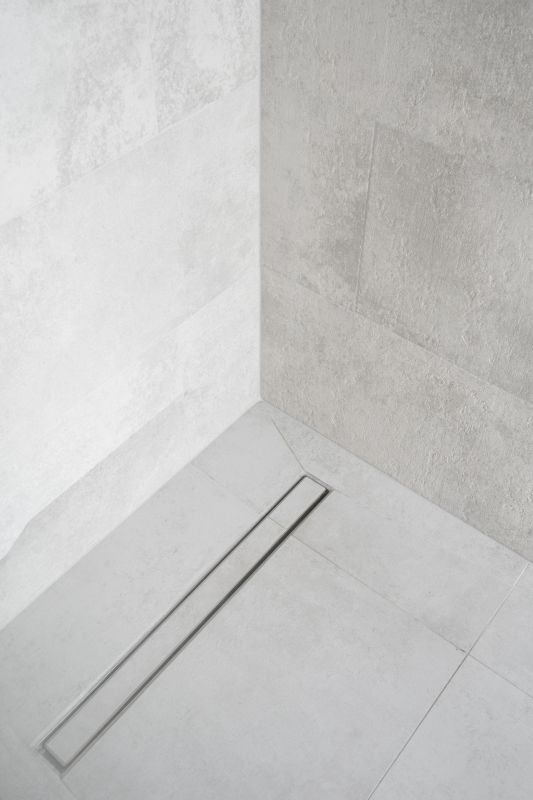 Walk-in Shower with Linear Drain